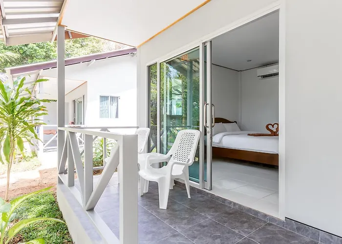 Lanta Coral Beach Resort